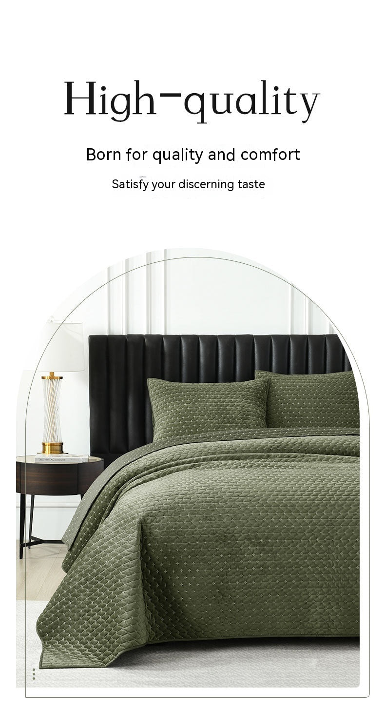 Pure Polyester Flannel Three-piece Bed Cover Set